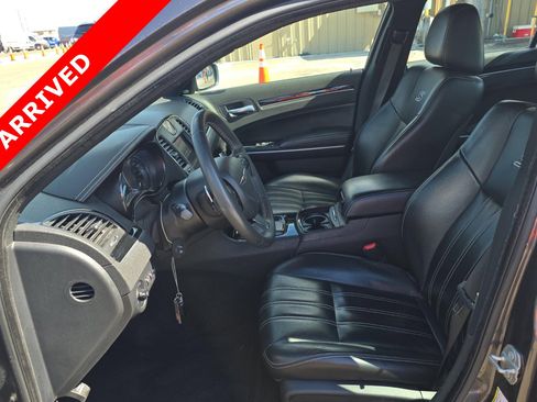 Used 2023 Chrysler 300 S image 5