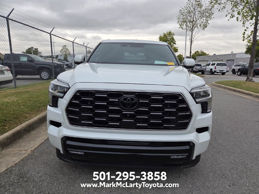Used 2024 Toyota Sequoia Platinum AWD/4WD image 2