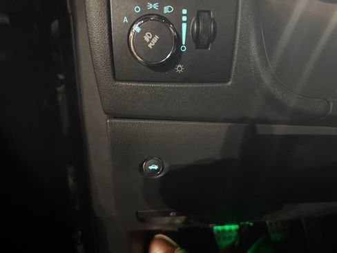 Used 2013 Dodge Challenger R/T RWD image 16