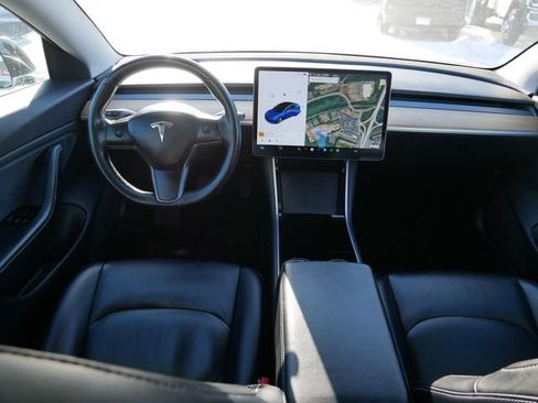 Used 2018 Tesla Model 3 Long Range image 16