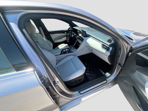 Used 2025 Genesis G70 2.5T RWD image 30