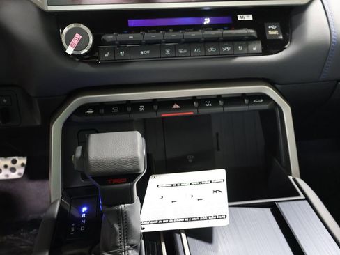 New 2026 Toyota Tundra Platinum AWD/4WD image 20