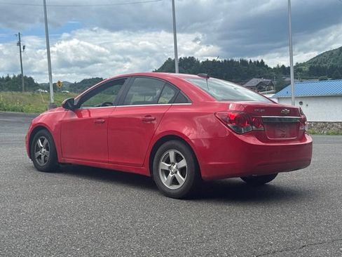 Used 2016 Chevrolet Cruze LT w/ Sun And Sound Package FWD image 5
