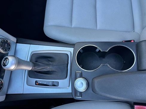 Used 2011 Mercedes-Benz C 300 Sedan image 30