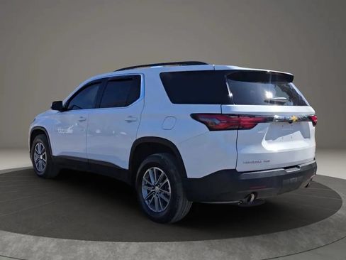 Used 2023 Chevrolet Traverse LT AWD/4WD image 2