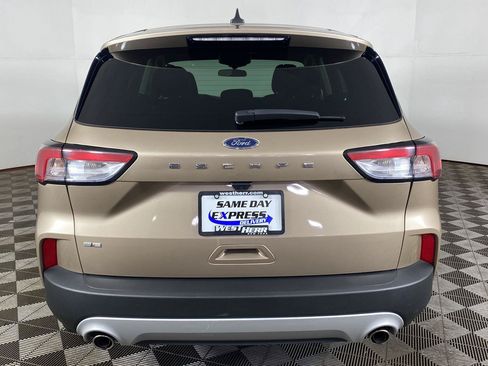 Used 2021 Ford Escape SE FWD image 6