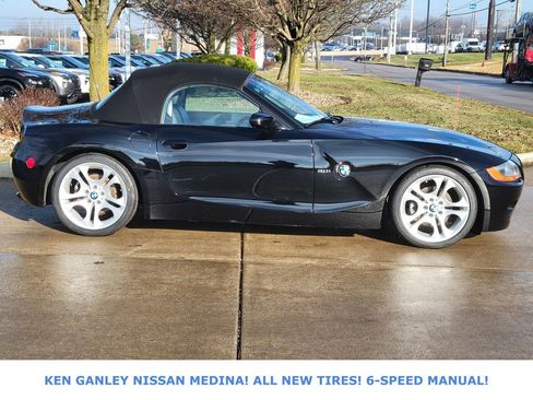 Used 2003 BMW Z4 3.0i image 17