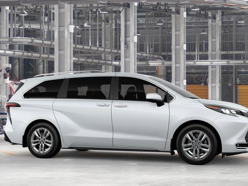 New 2026 Toyota Sienna Limited image 13