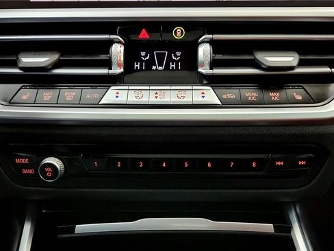 Used 2022 BMW 230i Coupe w/ Premium Package image 28