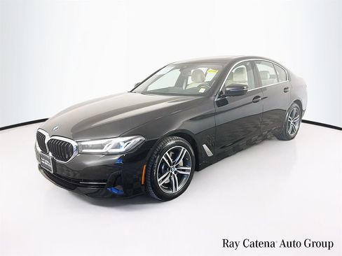 Certified 2023 BMW 530i xDrive w/ Premium Package image 3