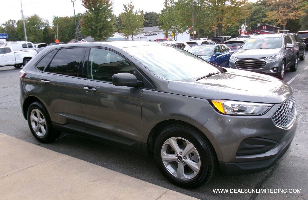 Used 2023 Ford Edge SE AWD/4WD image 2