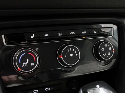 Used 2024 Volkswagen Tiguan S AWD/4WD image 33