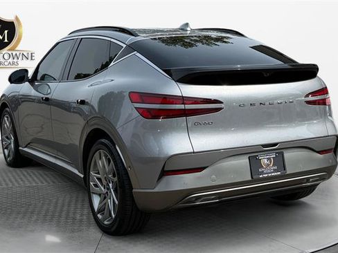 Used 2025 Genesis GV60 Advanced AWD/4WD image 3