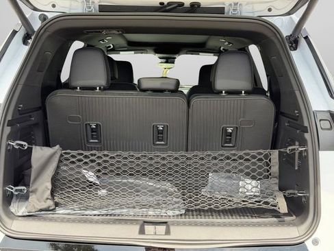 New 2026 Chevrolet Traverse High Country image 29