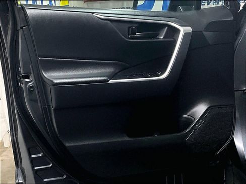 Certified 2023 Toyota RAV4 LE image 9