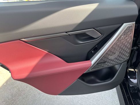 New 2026 BMW i5 eDrive40 w/ M Sport Package image 9