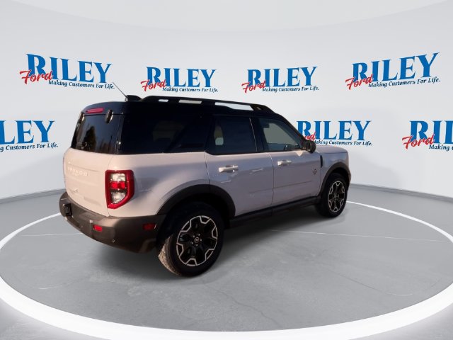 New 2026 Ford Bronco Sport Outer Banks w/ Outer Banks Tech Package+ AWD/4WD image 8