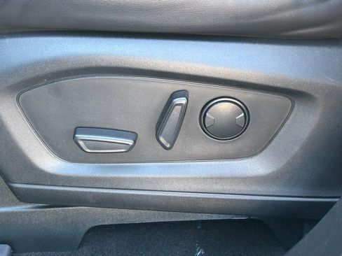 Used 2023 Ford Explorer XLT w/ Equipment Group 202A image 27