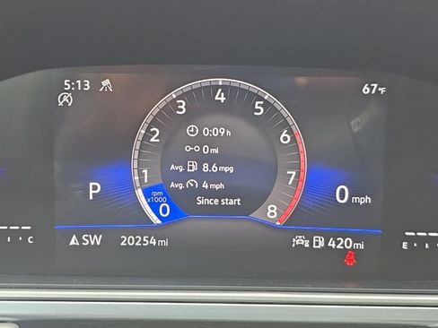 Used 2025 Volkswagen Taos SE AWD/4WD image 9