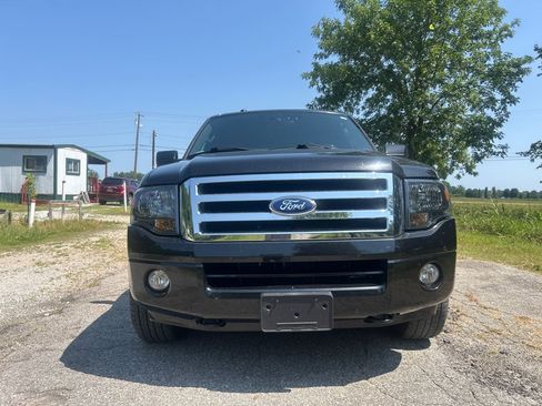 Used 2014 Ford Expedition Limited w/ Equipment Group 301A AWD/4WD image 32