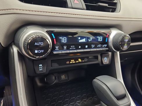 Used 2023 Toyota RAV4 XLE image 22