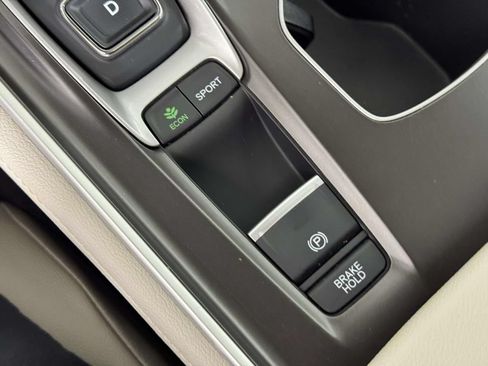 Used 2021 Honda Accord Touring image 30