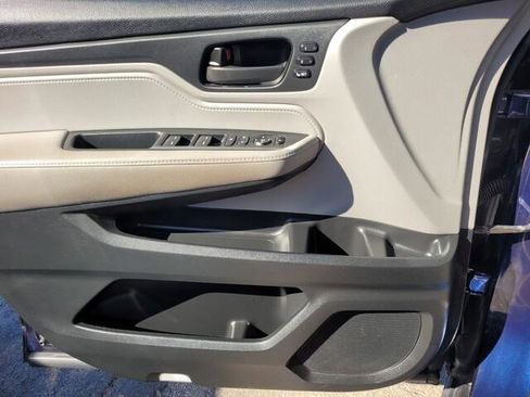 Used 2019 Honda Odyssey EX-L image 18