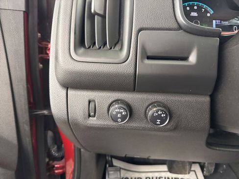 Used 2016 Chevrolet Colorado LT w/ LT Convenience Package image 30