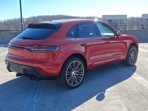 Used 2025 Porsche Macan image 8