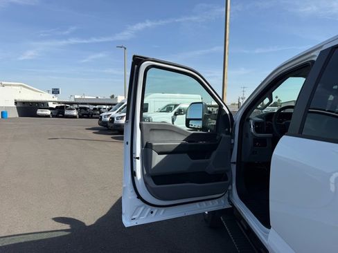 New 2026 Ford F550 4x4 Crew Cab image 11