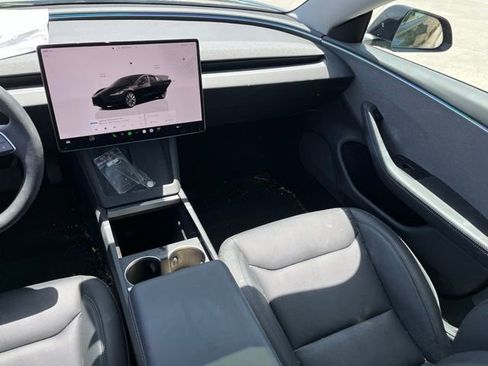 Used 2025 Tesla Model 3 Long Range RWD image 8