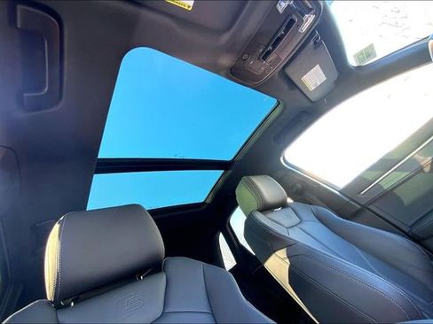 Used 2025 Audi Q3 2.0T Premium w/ Convenience Package image 13