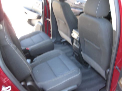 Used 2020 GMC Acadia SLE w/ Driver Convenience Package FWD image 34