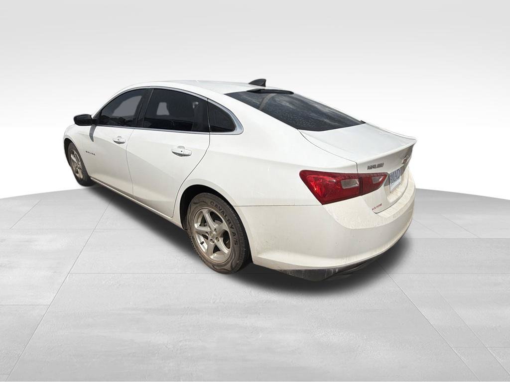 Used 2018 Chevrolet Malibu LS FWD image 5