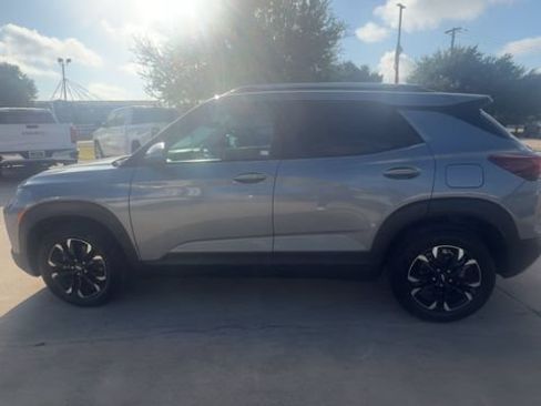 Used 2023 Chevrolet TrailBlazer LT FWD image 5