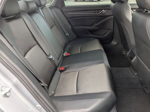 Used 2018 Honda Accord Sport image 19