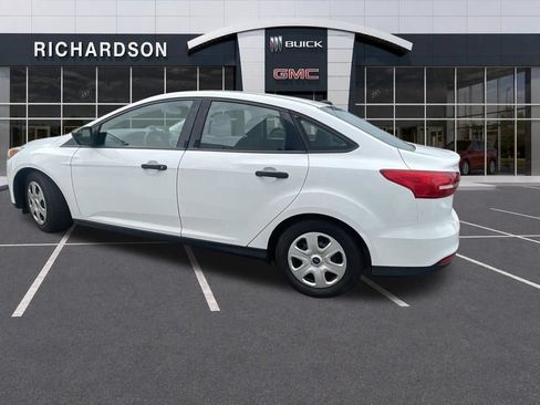 Used 2015 Ford Focus S FWD image 12