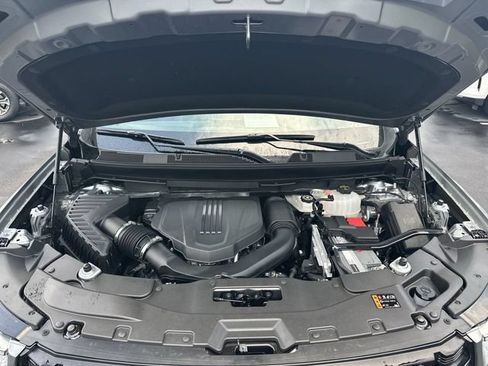 Used 2025 GMC Acadia Elevation w/ LPO, Roadside Safety Package AWD/4WD image 29