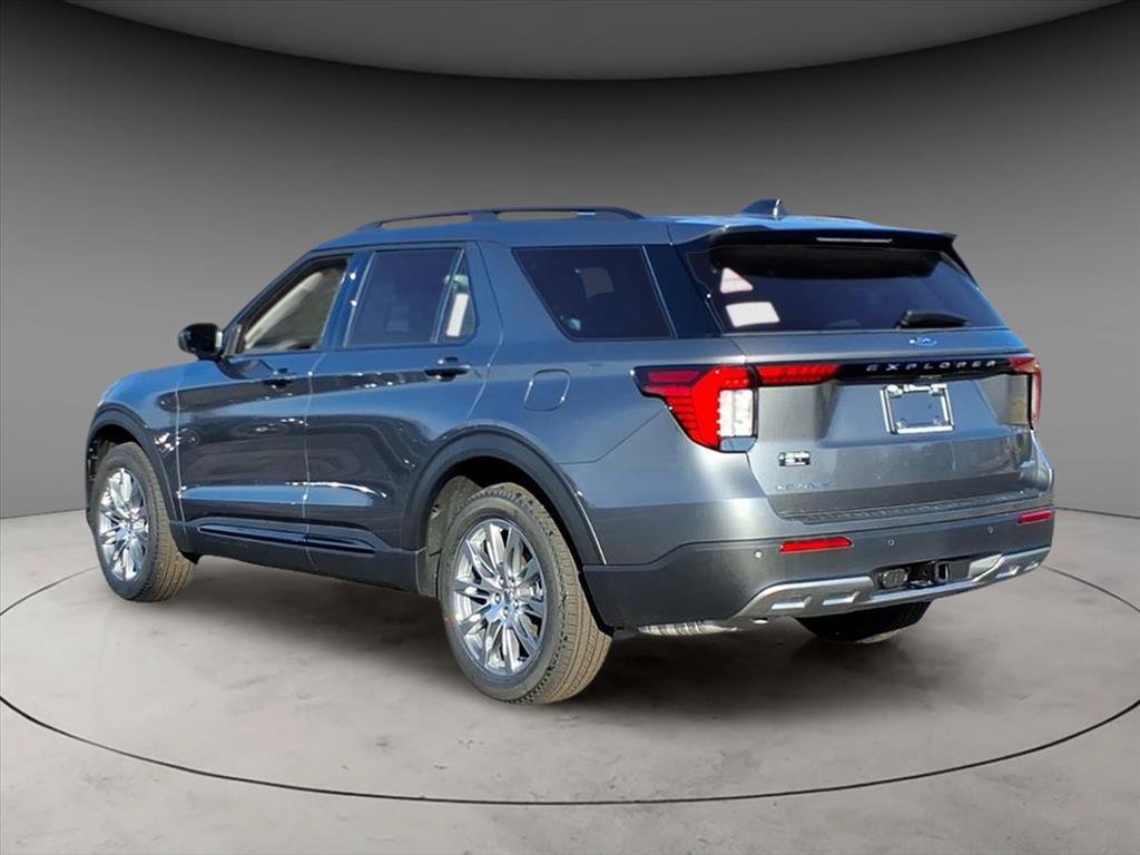 New 2026 Ford Explorer Active w/ Active Comfort Package AWD/4WD image 3