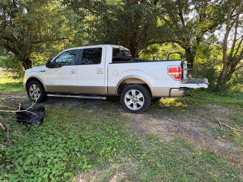 Used 2013 Ford F150 Lariat w/ Mid Equipment Group RWD image 1
