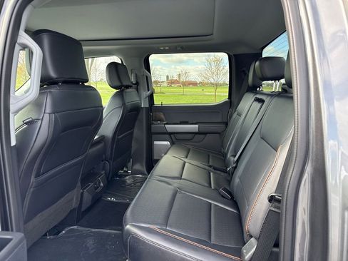 Used 2025 Ford F350 Lariat w/ Camper Package image 10