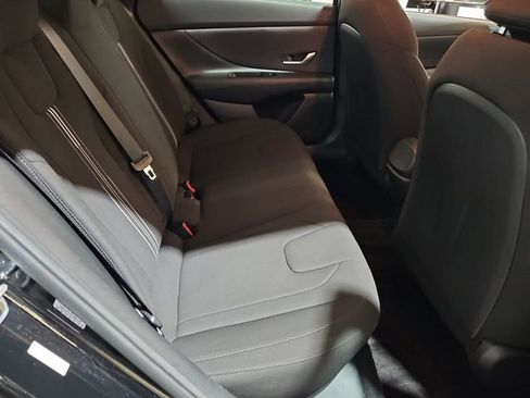Used 2023 Hyundai Elantra SEL image 16