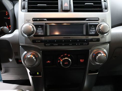 Used 2013 Toyota 4Runner SR5 image 24