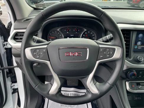 Used 2023 GMC Acadia SLT FWD image 21