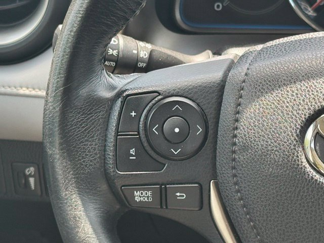 Used 2014 Toyota RAV4 Limited w/ Preferred Accessory Package AWD/4WD image 11