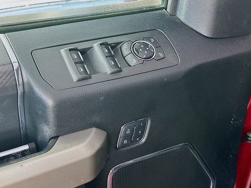 Used 2018 Ford F150 Lariat w/ Equipment Group 502A Luxury image 23