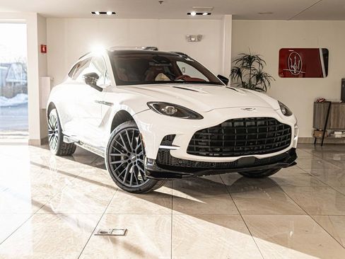 New 2026 Aston Martin DBX 707 image 5