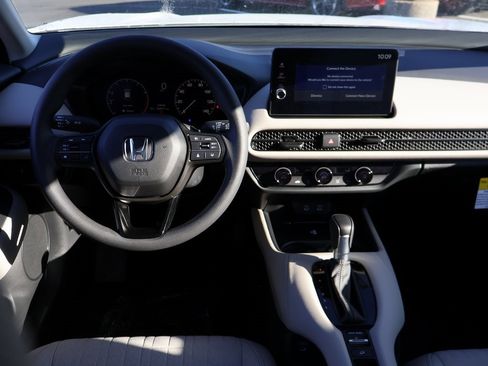 New 2026 Honda HR-V LX image 15