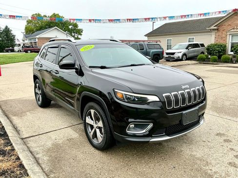 Used 2019 Jeep Cherokee Limited AWD/4WD image 3