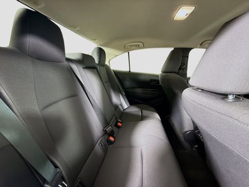 Used 2025 Toyota Corolla LE image 26